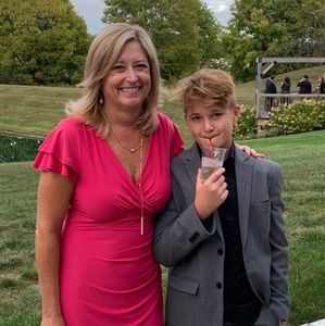 Meet your Posher, Suzanne